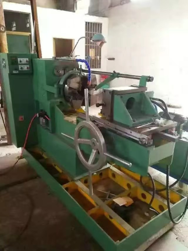 崇陽(yáng)歐德機械_套絲機